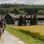 Waldhotel Kreuztanne 4* Sayda