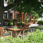Waldhotel Kreuztanne Otel