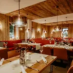 Waldhotel Kreuztanne