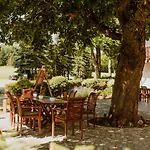 Waldhotel Kreuztanne Otel