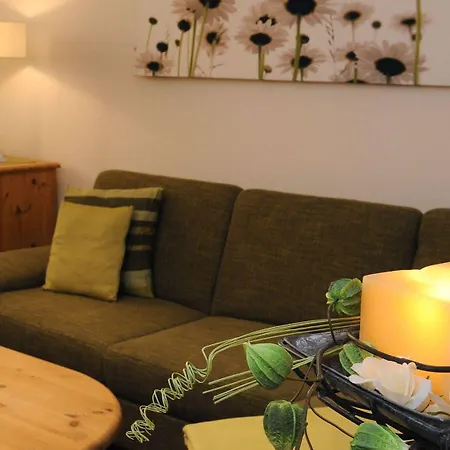 호텔 Waldhotel Kreuztanne 4*