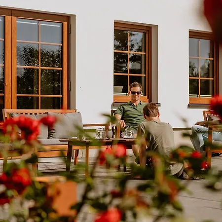 Waldhotel Kreuztanne 4*