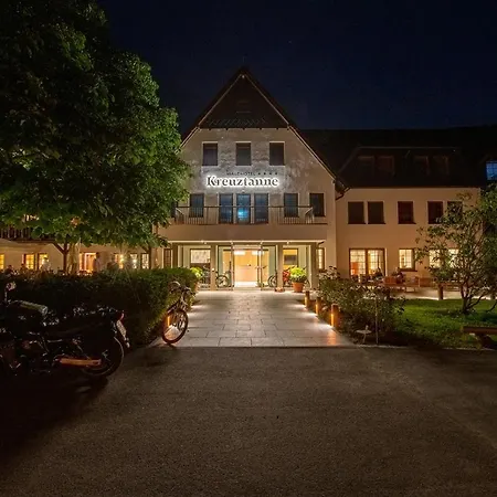 Waldhotel Kreuztanne 4*