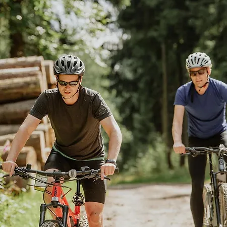 Waldhotel Kreuztanne Hotel