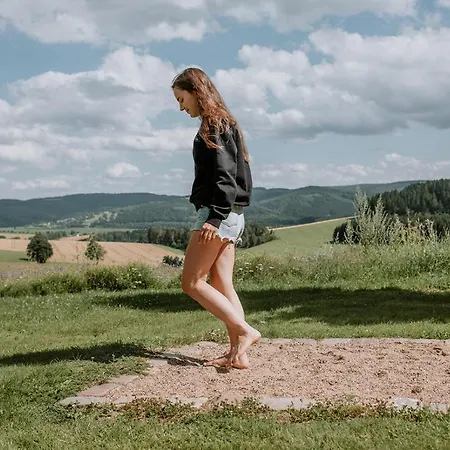 Waldhotel Kreuztanne Szálloda 4*