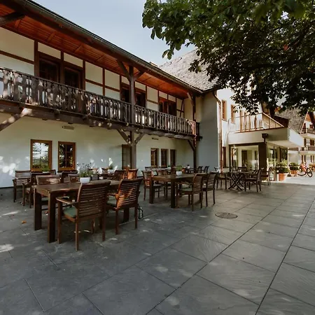 מלון Waldhotel Kreuztanne Sayda