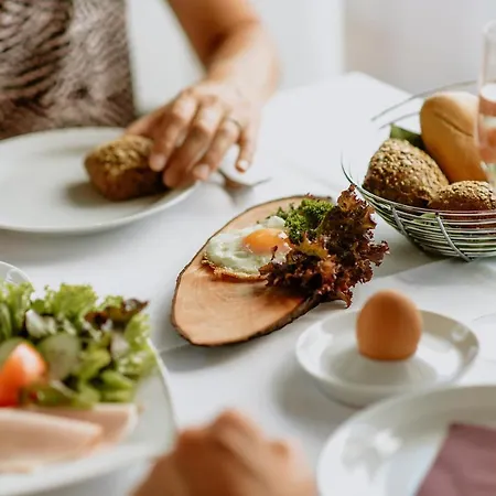 Waldhotel Kreuztanne 4*