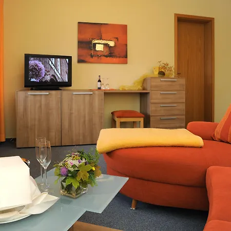 Waldhotel Kreuztanne מלון 4*