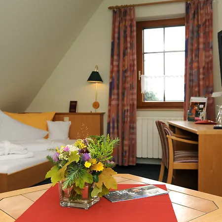 Hotel Waldhotel Kreuztanne 4*