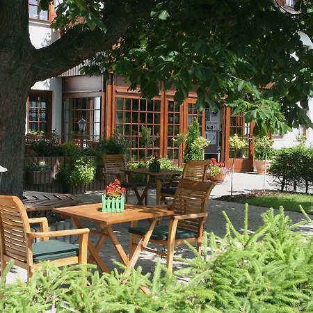 Waldhotel Kreuztanne מלון