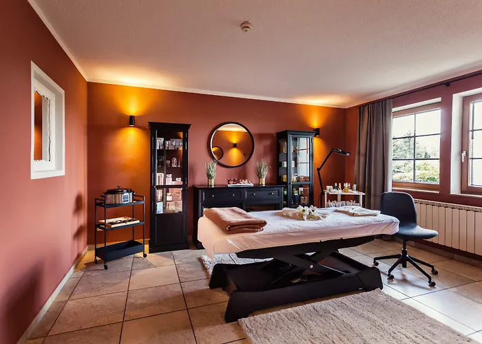 Waldhotel Kreuztanne 4* Sayda