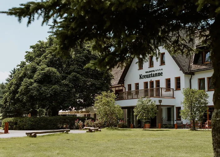 Waldhotel Kreuztanne 4*