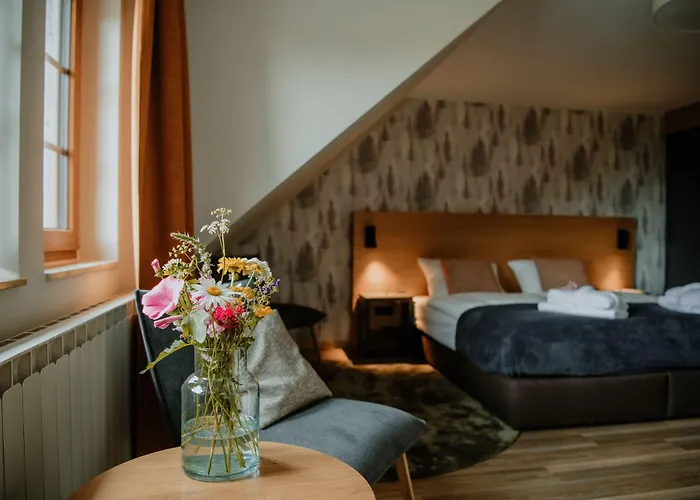 Waldhotel Kreuztanne 4* Sayda